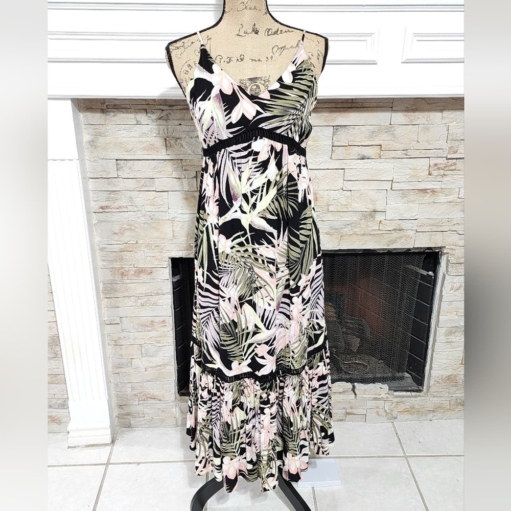 CeCe tropical green pink and black floral crochet trim boho maxi dress‎ size 0